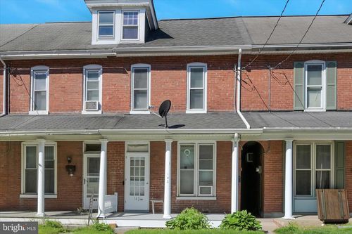 142 S Poplar St, ELIZABETHTOWN, PA, 17022-2151 | Card Image