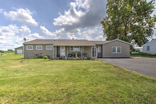 5656 N Route 48, Decatur, IL, 62526-8741 | Card Image