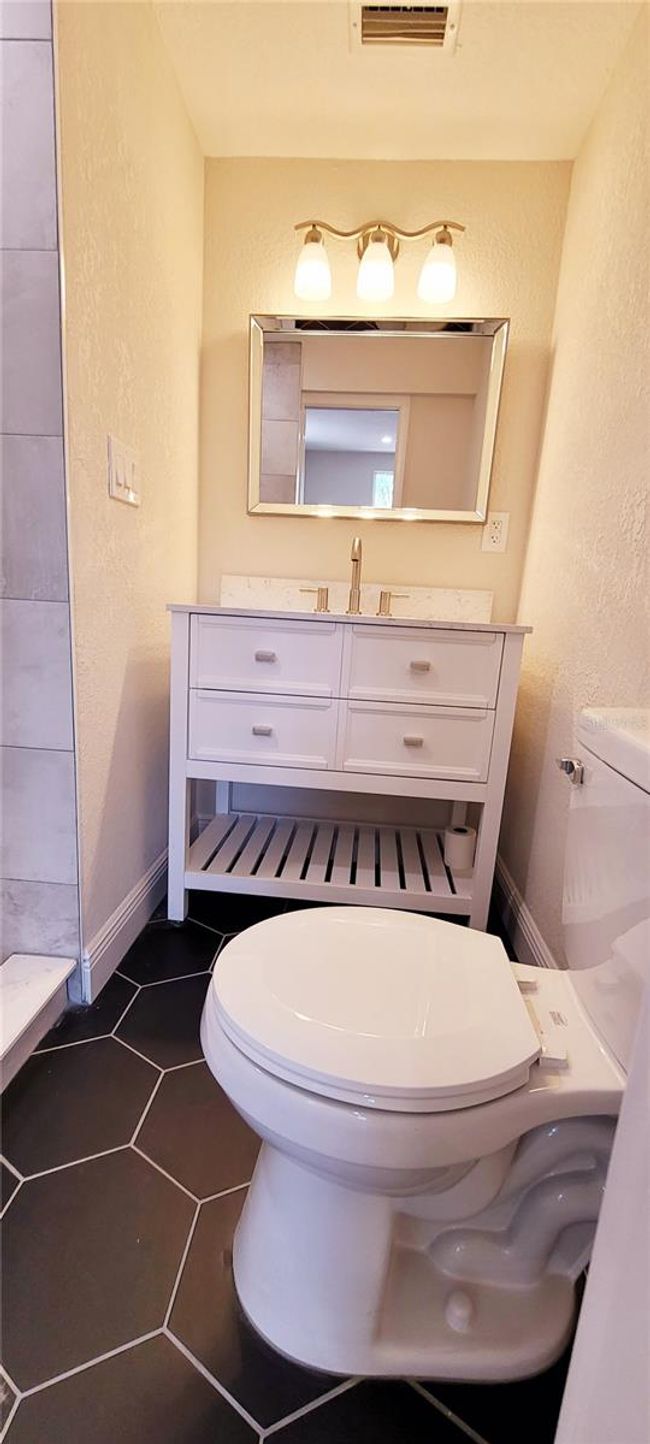 Master bathroom all brand new | Image 10