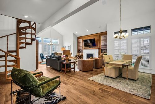 3216 San Jacinto St, Dallas, TX, 75204-5527 | Card Image