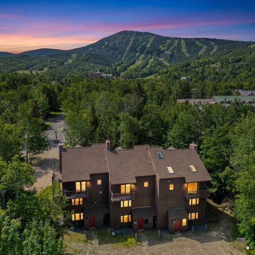 533-533 Spruce Creek Rd, Carrabassett Valley, ME, 04947-6822 | Card Image
