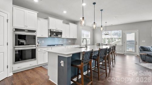 133 Dubois Dr, Mooresville, NC, 28115-0176 | Card Image