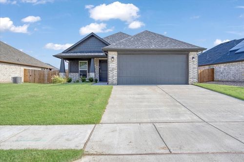 2111 Wyldewood Way, Sherman, TX, 75092-2528 | Card Image
