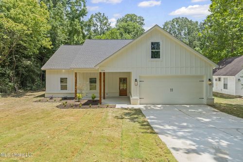 7356 Mockingbird Ln, Olive Branch, MS, 38654-1134 | Card Image