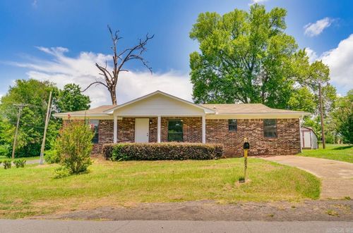 205 Vine St, Malvern, AR, 72104-3635 | Card Image