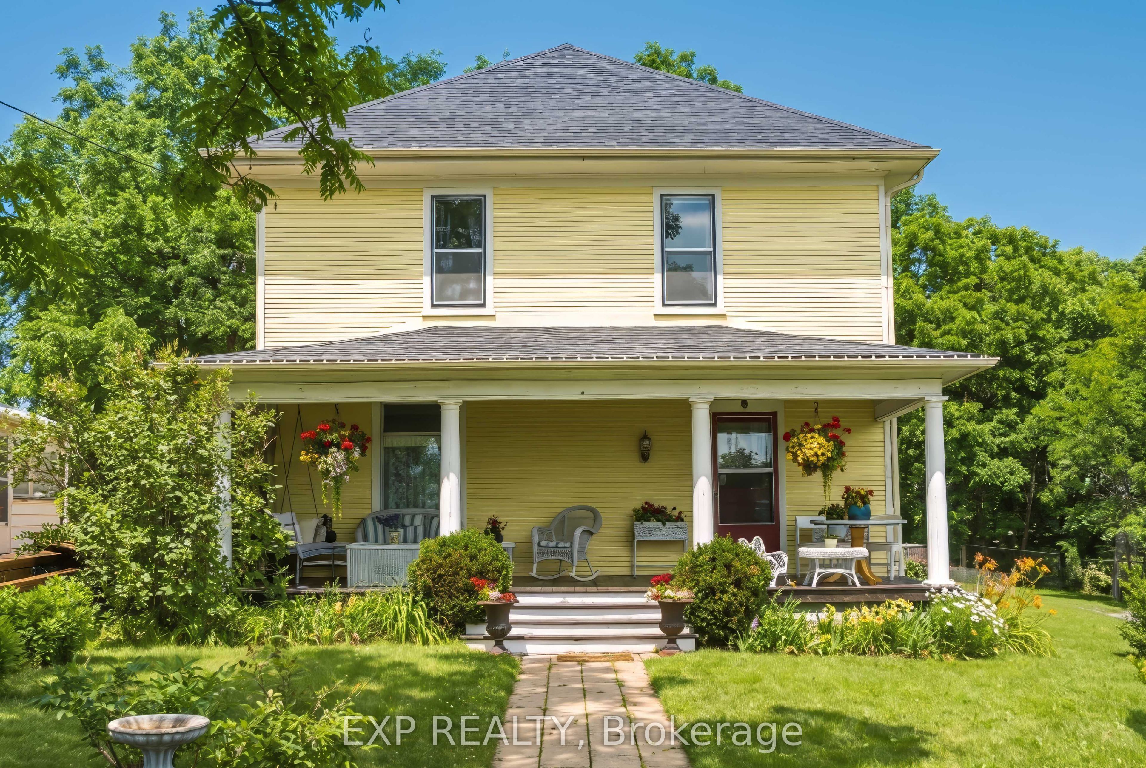 Residential in Georgina