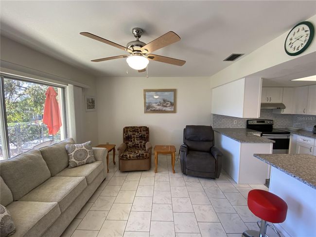 Living Room | Image 4