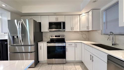 apt-208-6200 Nw 44th St, Lauderhill, FL, 33319-4480 | Card Image