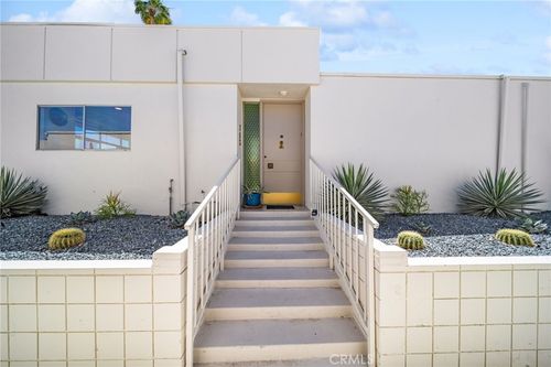760 E La Verne Way, Palm Springs, CA, 92264-9069 | Card Image