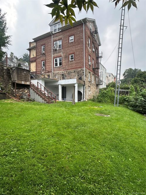 10 Hillbright Ter, Yonkers, NY, 10703-2043 | Card Image