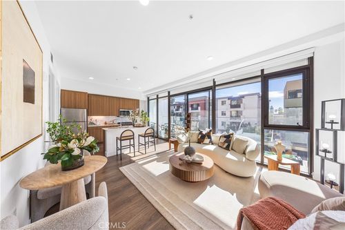 unit-315-709 E Walnut St, Pasadena, CA, 91101-1697 | Card Image