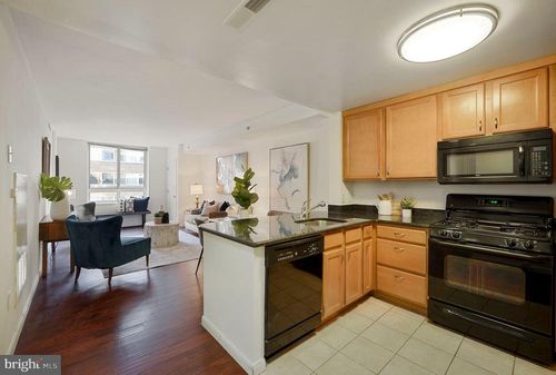 410-355 I St Sw, WASHINGTON, DC, 20024-4264 | Card Image