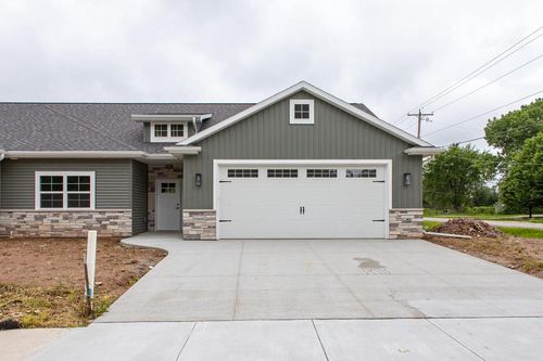 N9095 Southtowne Drive, HARRISON, WI, 54952 | Card Image