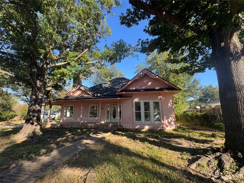 500 S Buffalo St, Canton, TX, 75103-1806 | Card Image