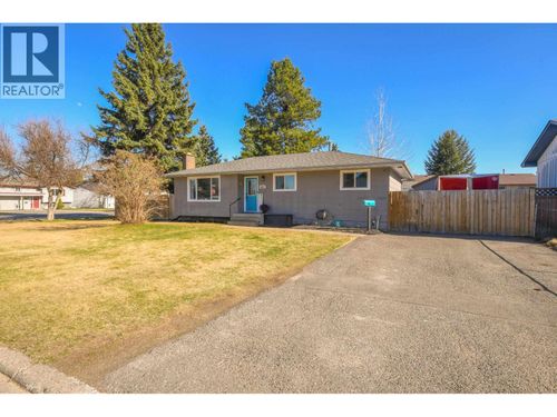 6033 Selkirk Crescent, Prince George, BC, V2N2G9 | Card Image