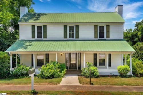 16 Lee St, Liberty, SC, 29657-1304 | Card Image