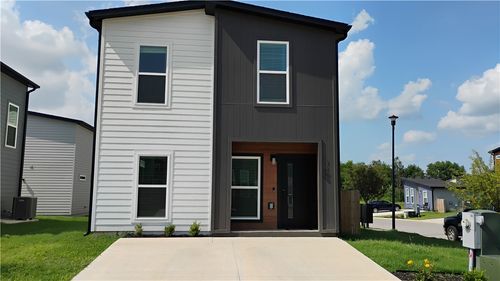 1100 Indiana Ave, Bentonville, AR, 72713-5219 | Card Image