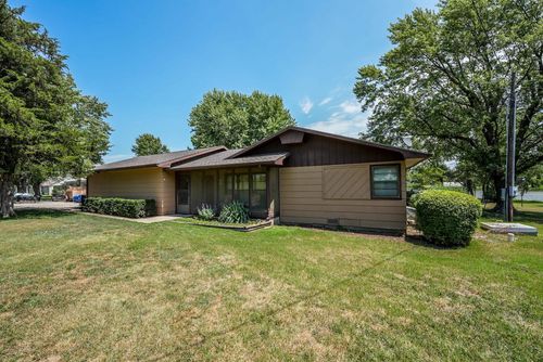 95 Eureka Lake Rd, Eureka, KS, 67045-9488 | Card Image