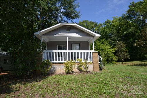 105 S Gregory St, Lancaster, SC, 29720-2690 | Card Image