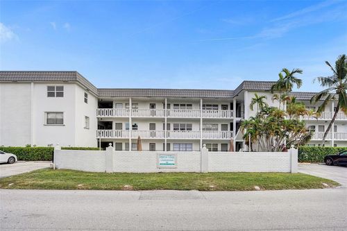 106-6200 Ne 22nd Way, Fort Lauderdale, FL, 33308 | Card Image