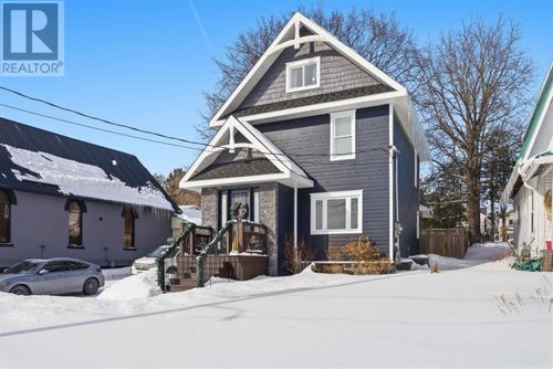 40 Michigan Ave, Blind River, ON, P0R1B0 | Card Image