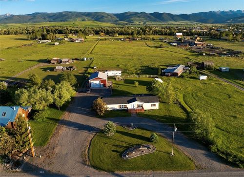 118 Wheeler Mountain Way, Gallatin Gateway, MT, 59730-9701 | Card Image