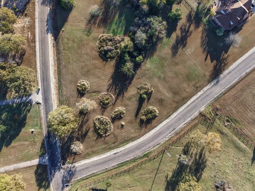 83 El Barco, Corsicana, TX, 75109 | Card Image