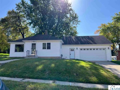 1006 4th Avenue South, St. James, MN, 56081 | Card Image