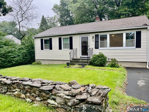26 Stillson Rd, Fairfield, CT, 06825-3212 | Card Image