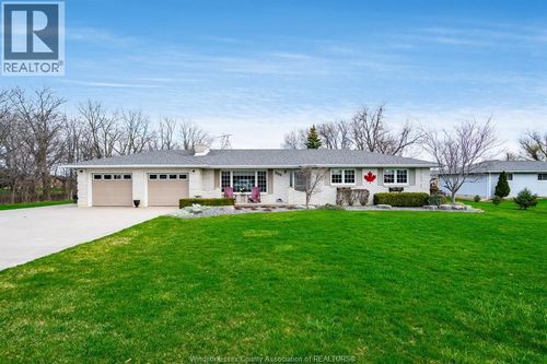 880 County Rd 46, Essex, ON, N8M2X7 | Card Image