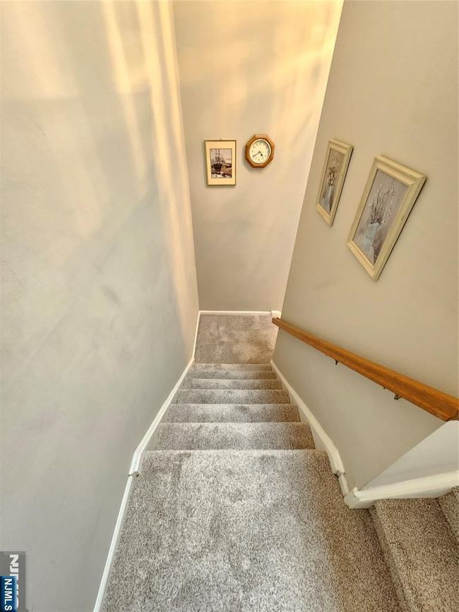 403 Heights Dr, Townhouse with 2 bedrooms, 3 bathrooms and null parking in Haledon NJ | Image 27