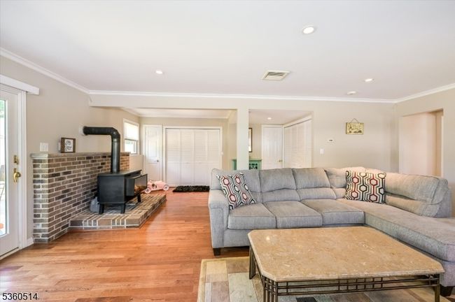 20 Park Ave, House other with 3 bedrooms, 2 bathrooms and null parking in Haskell NJ | Image 6