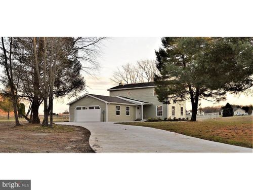 215 Tina Marie Ln, Smyrna, DE, 19977-9677 | Card Image