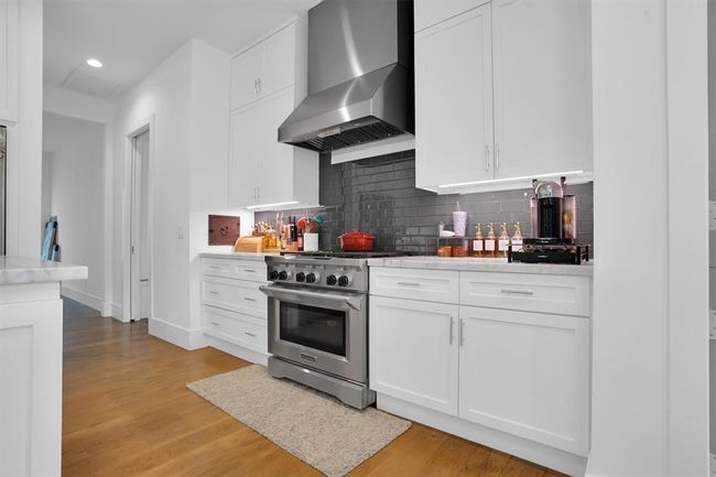 9115 Hammerly Blvd, House other with 4 bedrooms, 4 bathrooms and null parking in Houston TX | Image 15