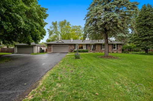 17 S Cypress Dr, Bristol, IL, 60512-9709 | Card Image