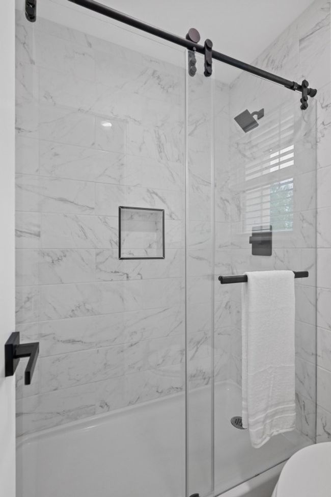 Full bath with a stall shower and toilet | Image 14
