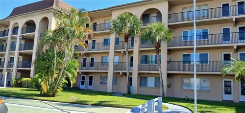 apt-d23-2525 W Bay Dr, BELLEAIR BLUFFS, FL, 33770-1996 | Card Image