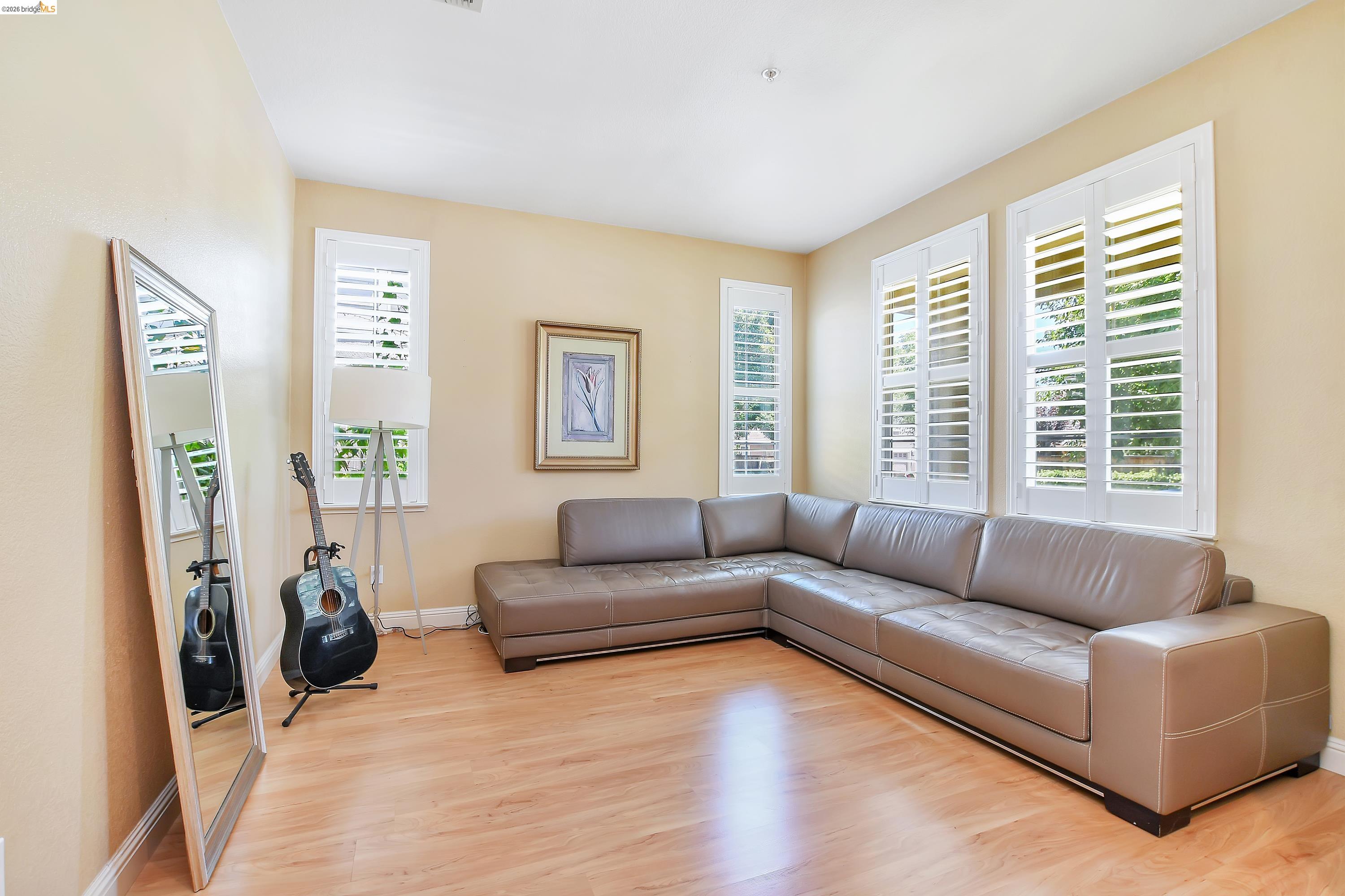 Residential in Brentwood 4