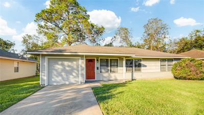 131 Laurel Street, House other with 4 bedrooms, 1 bathrooms and null parking in Lake Jackson TX | Image 1