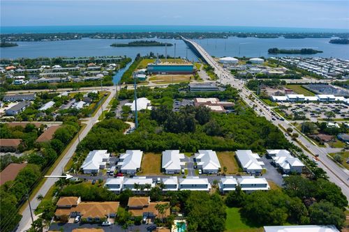 401 18th St, Vero Beach, FL, 32960-6210 | Card Image