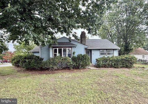 413 Leaf Ave, BELLMAWR, NJ, 08031-2123 | Card Image