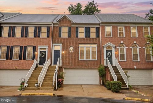 125 Roland Ct Sw, VIENNA, VA, 22180-6270 | Card Image