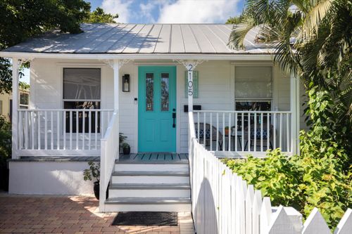 2105 Fogarty Ave, Key West, FL, 33040-3712 | Card Image