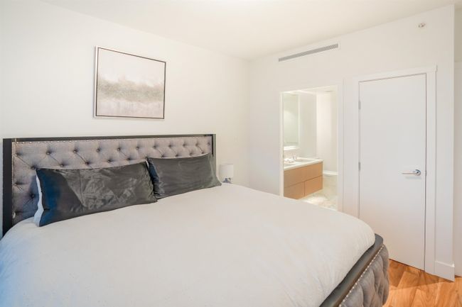 1903 - 1632 Lions Gate Lane, Condo with 2 bedrooms, 2 bathrooms and 2 parking in North Vancouver BC | Image 13