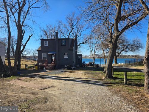 208 Harlem Rd, PASADENA, MD, 21122-2911 | Card Image