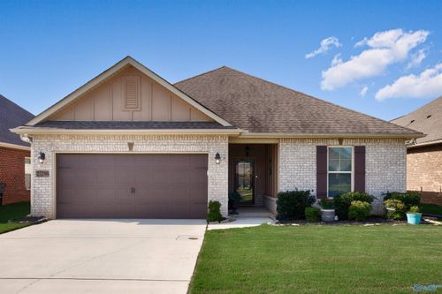 27290 Dieken Dr, Athens, AL, 35613-7659 | Card Image