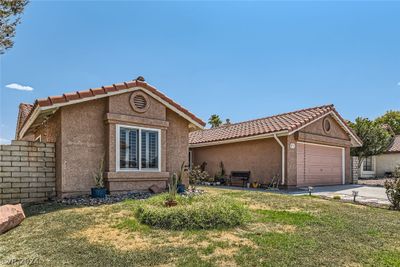 2312 Fairbourne Way, House other with 3 bedrooms, 1 bathrooms and null parking in Henderson NV | Image 2