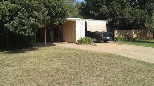 853 Broadway Ave, Euless, TX, 76040-5614 | Card Image