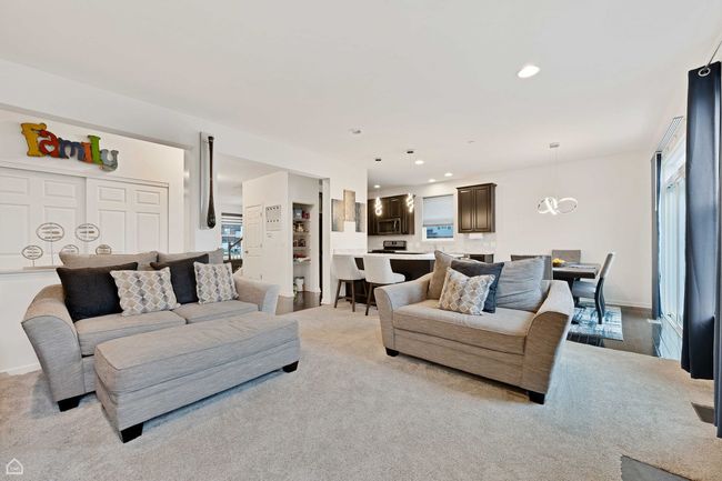 71 Bowman St, House other with 5 bedrooms, 3 bathrooms and 2 parking in Matteson IL | Image 5