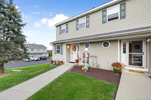 apt-5a-99 Boniface Dr, Pine Bush, NY, 12566-7055 | Card Image